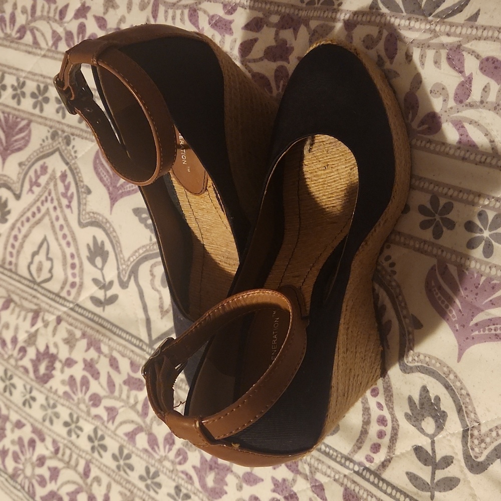 BCBGeneration Wedge Shoes, 8M, Navy